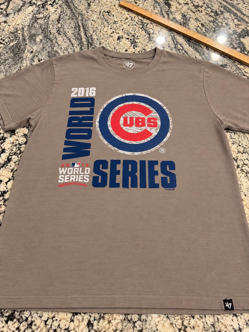 Chicago Cubs 2016 World Series ’47 Brand T-Shirt Men’s Medium MLB Baseball